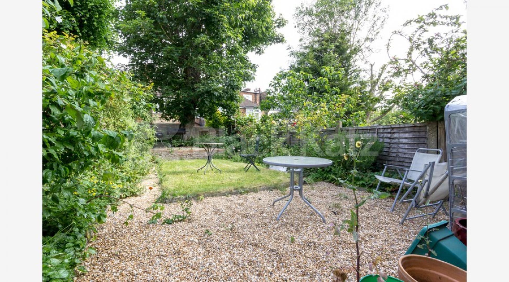 			Amazing Garden Flat !, 2 Bedroom, 1 bath, 1 reception Flat			 Lausanne Road, Crouch End / Harringay Ladder